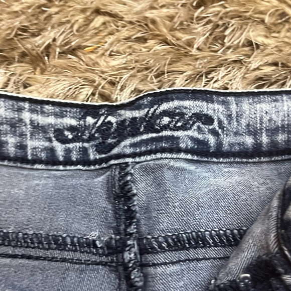 Delia’s Jrs 5/6 Acid Wash Button Fly Casual Spring Summer School Denim Shorts - Picture 4 of 8